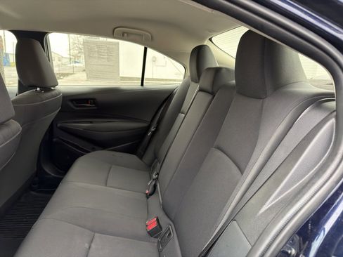 Used 2025 Toyota Corolla LE image 27