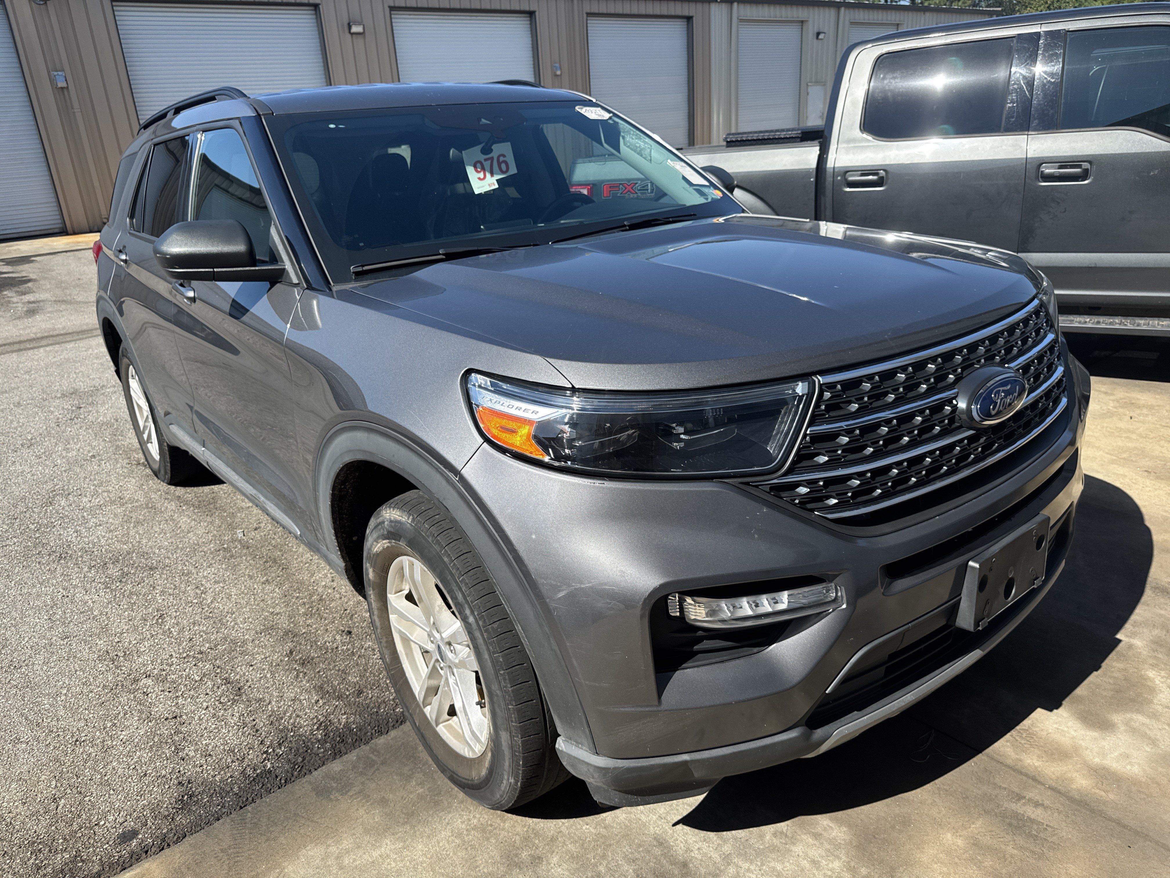 Used 2023 Ford Explorer XLT w/ Equipment Group 202A AWD/4WD image 3
