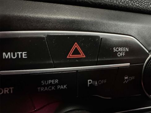 Used 2021 Dodge Charger SXT w/ Driver Convenience Group image 25