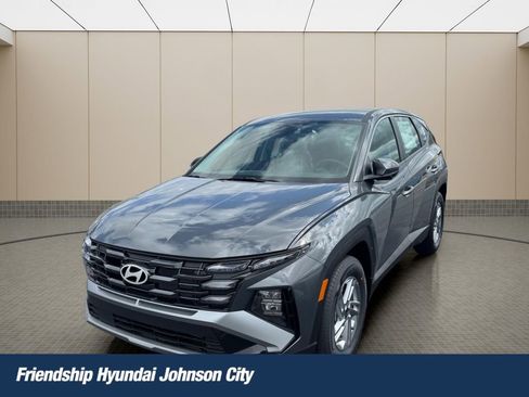 New 2026 Hyundai Tucson SE FWD image 1