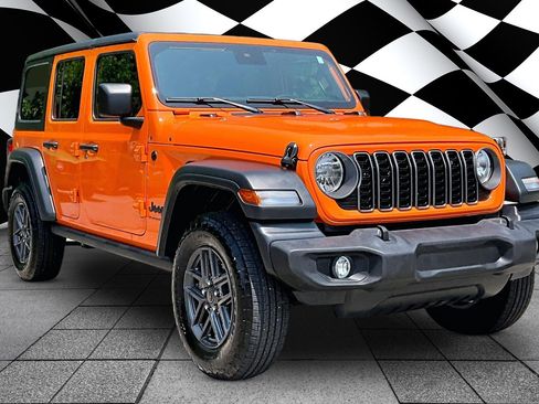Used 2025 Jeep Wrangler Unlimited Sport AWD/4WD image 11