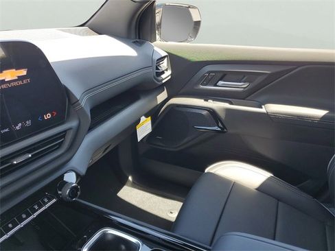New 2026 Chevrolet Silverado EV LT w/ Plus Package image 24