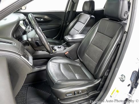 Used 2022 GMC Terrain SLT image 9