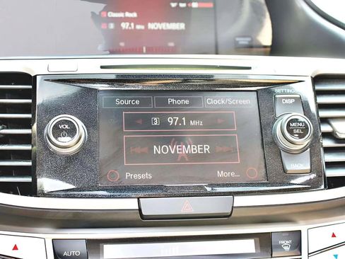 Used 2014 Honda Accord EX-L image 19