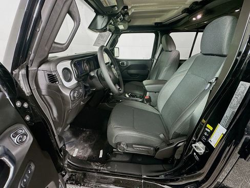 New 2026 Jeep Gladiator Sport image 28