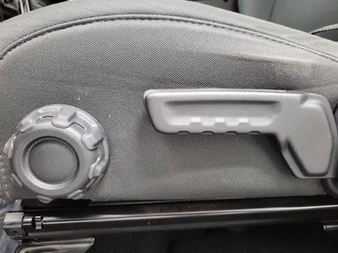 Used 2019 Jeep Wrangler Unlimited Sport S image 17