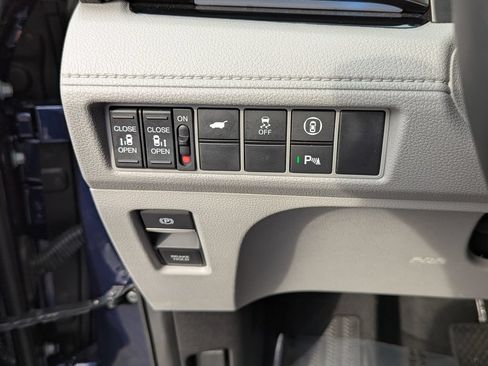 Used 2023 Honda Odyssey Elite image 28