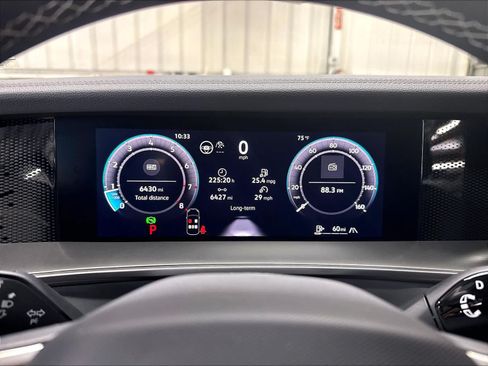 Certified 2026 Volkswagen Tiguan SE AWD/4WD image 16