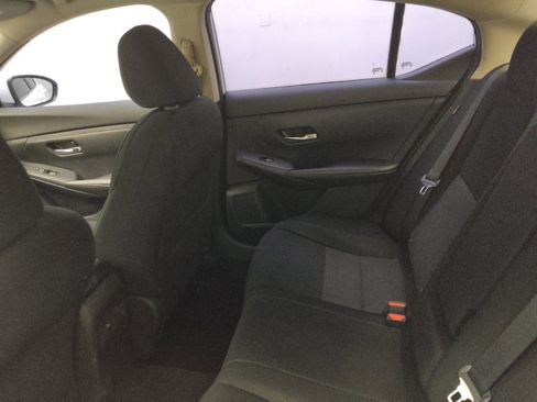 Used 2022 Nissan Sentra SV FWD image 18