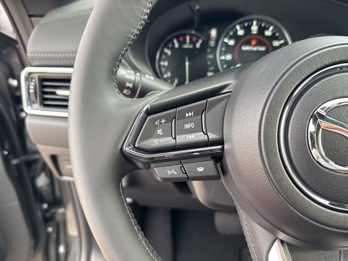 New 2025 MAZDA CX-5 Signature image 19