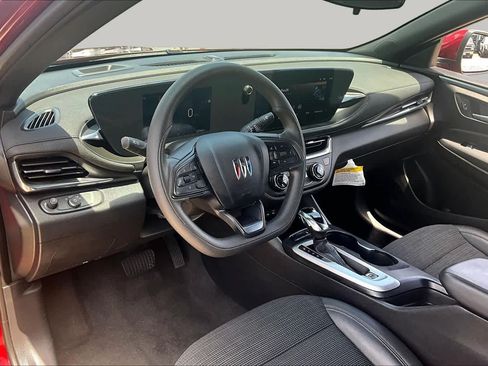 Used 2025 Buick Envista Preferred FWD image 18