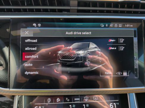 Used 2025 Audi RS Q8 performance image 38