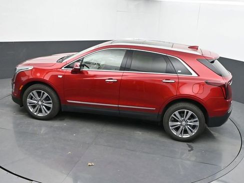 Used 2025 Cadillac XT5 Premium Luxury AWD/4WD image 43