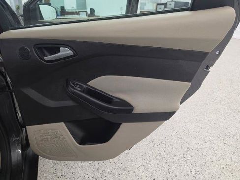 Used 2016 Ford Focus Electric Hatchback FWD image 30