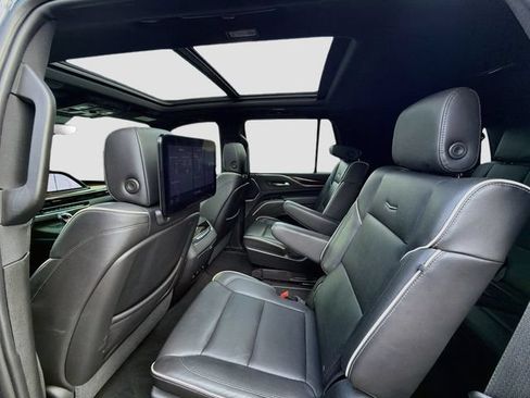Used 2021 Cadillac Escalade Premium Luxury w/ LPO, Illumination Package RWD image 25