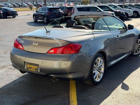 Used 2014 INFINITI Q60 Convertible w/ Premium Package RWD image 8