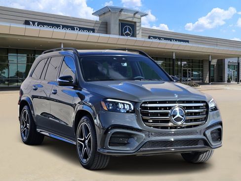 New 2026 Mercedes-Benz GLS 450 450 image 2