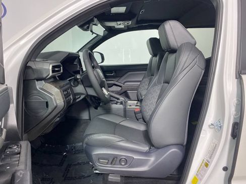 Used 2026 Toyota Tacoma Limited AWD/4WD image 10