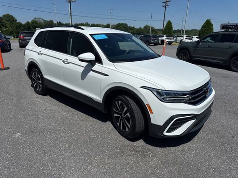 Used 2023 Volkswagen Tiguan S w/ Driver Assistance Package FWD image 3