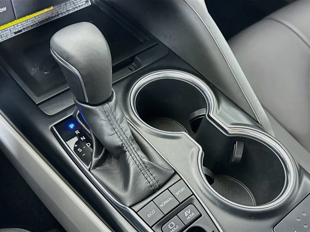 Used 2019 Toyota Camry XLE w/ Driver Assist Package FWD image 20
