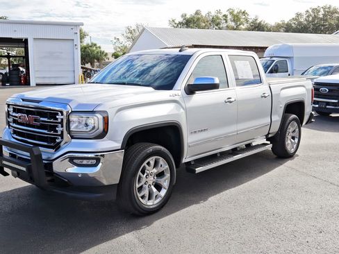 Used 2018 GMC Sierra 1500 SLT w/ SLT Premium Package image 4