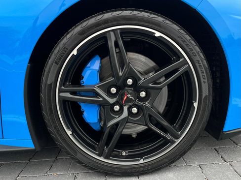 Used 2023 Chevrolet Corvette Stingray Premium Conv w/ Z51 Performance Package image 51