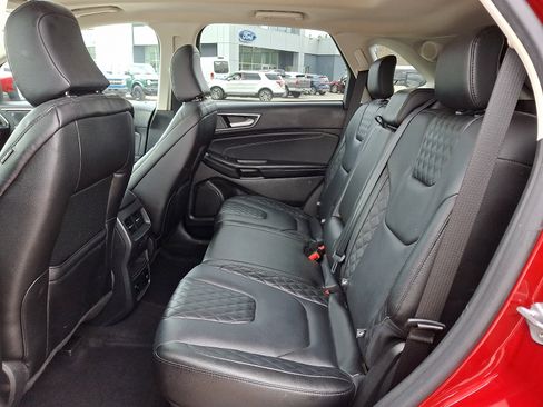 Used 2023 Ford Edge Titanium w/ Equipment Group 301A image 10