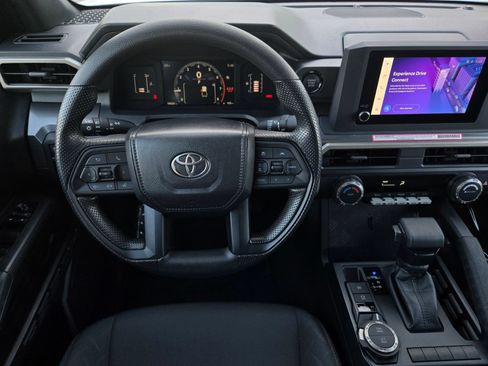 Certified 2024 Toyota Tacoma SR5 AWD/4WD image 12