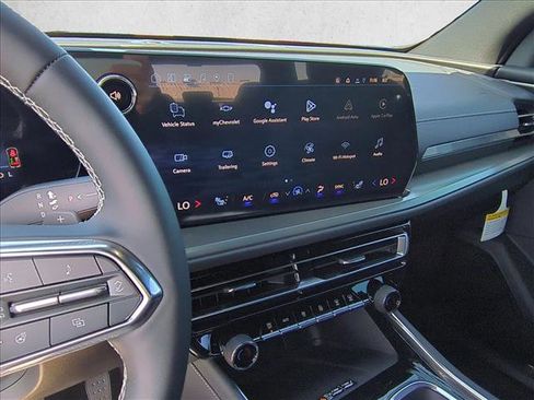 New 2026 Chevrolet Traverse LT w/ Driver Confidence Package FWD image 12