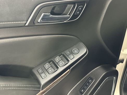 Used 2016 Chevrolet Tahoe LT image 17