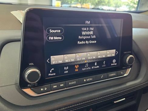 Used 2023 Nissan Rogue S FWD image 20