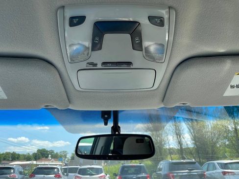 Used 2014 Toyota Sienna LE FWD image 20