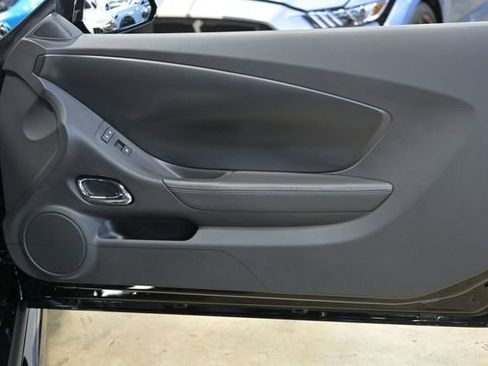 Used 2015 Chevrolet Camaro Z/28 RWD image 41