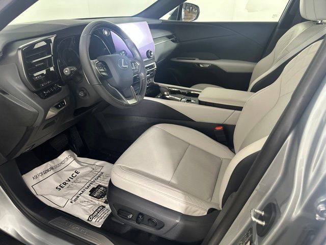 Used 2023 Lexus RX 350 Premium w/ Accessory Package AWD/4WD image 24