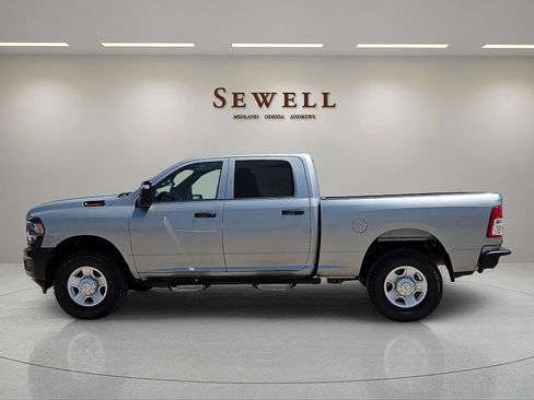Used 2024 RAM 2500 Tradesman AWD/4WD image 2