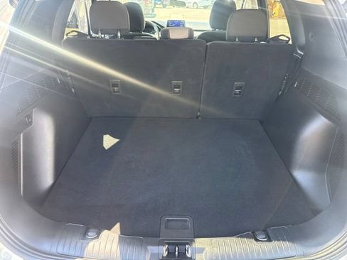 Used 2022 Ford Escape SE FWD image 26