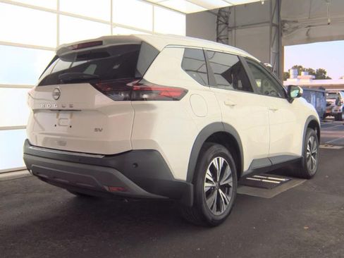 Used 2023 Nissan Rogue SV w/ SV Premium B Package FWD image 6