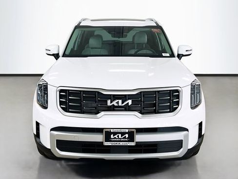 New 2025 Kia Telluride S image 2