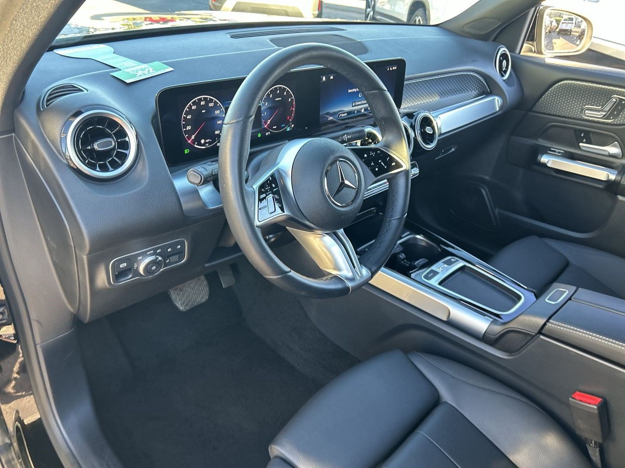Used 2025 Mercedes-Benz GLB 250 image 14