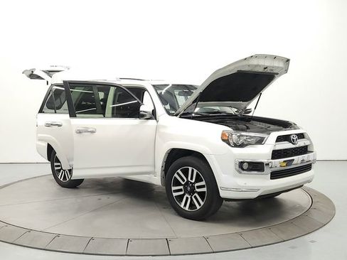 Used 2017 Toyota 4Runner Limited AWD/4WD image 9