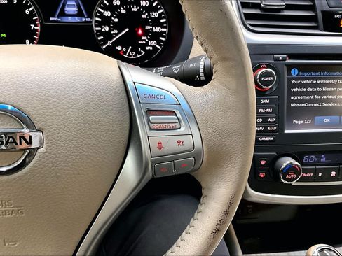 Used 2016 Nissan Altima 2.5 SL w/ 2.5 Technology Package FWD image 22