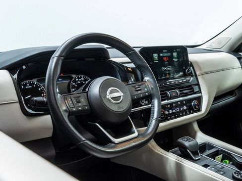 Used 2022 Nissan Pathfinder SL w/ SL Premium Package image 13