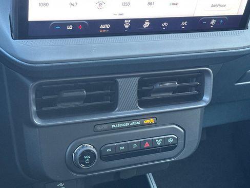 New 2026 Ford Maverick XL image 18