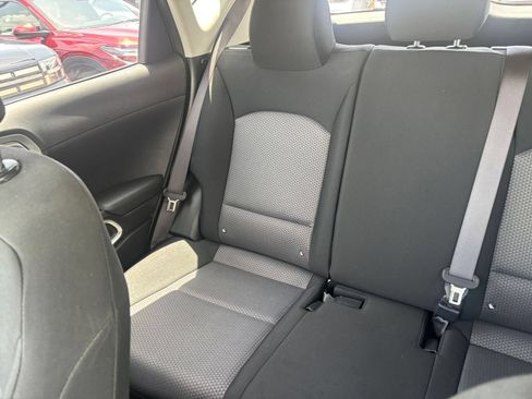 Used 2025 Kia Soul LX w/ LX Technology Package FWD image 37