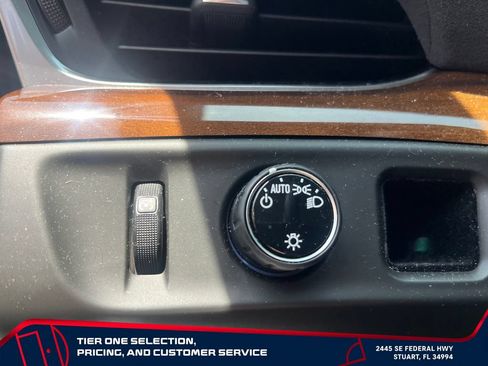 Used 2020 Cadillac Escalade ESV Premium Luxury RWD image 15