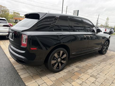 Certified 2023 Rolls-Royce Cullinan w/ Cullinan Package image 14