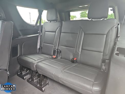 Used 2024 Chevrolet Suburban LT AWD/4WD image 34