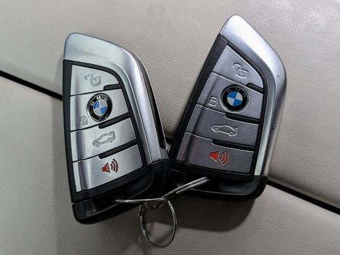 Used 2022 BMW X5 xDrive45e image 47