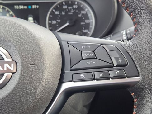 Used 2025 Nissan Versa SR w/ Trunk Package image 29