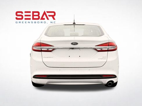 Used 2018 Ford Fusion SE w/ Equipment Group 602A FWD image 8